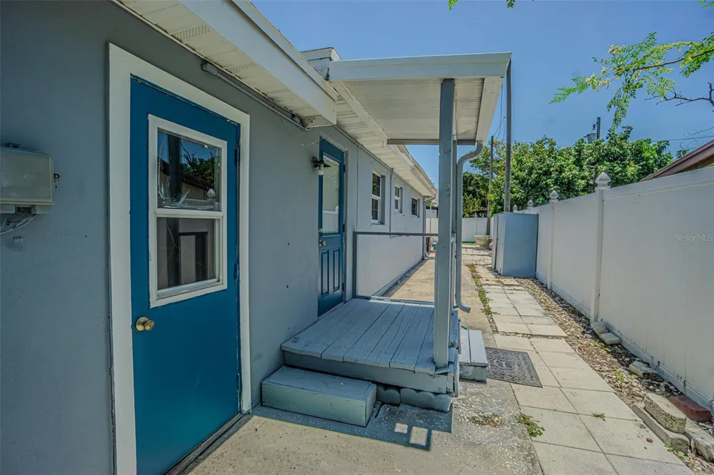 1627 28TH STREET St Petersburg, FL 33713