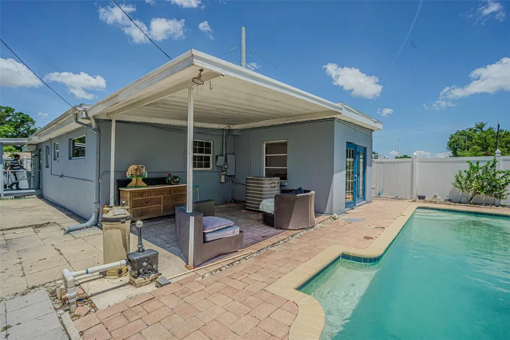 1627 28TH STREET St Petersburg, FL 33713