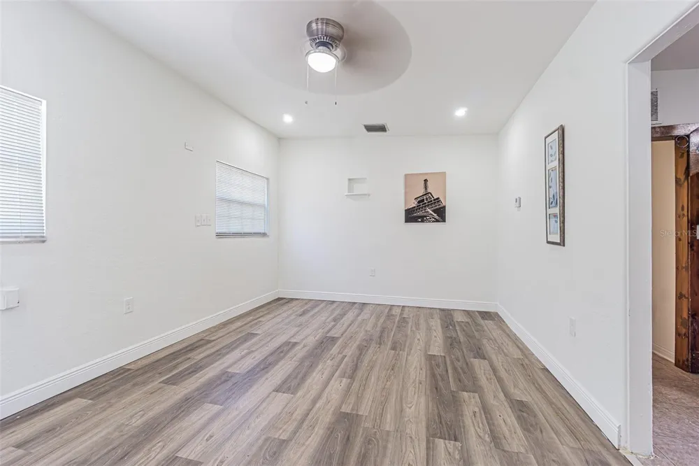 1627 28TH STREET St Petersburg, FL 33713