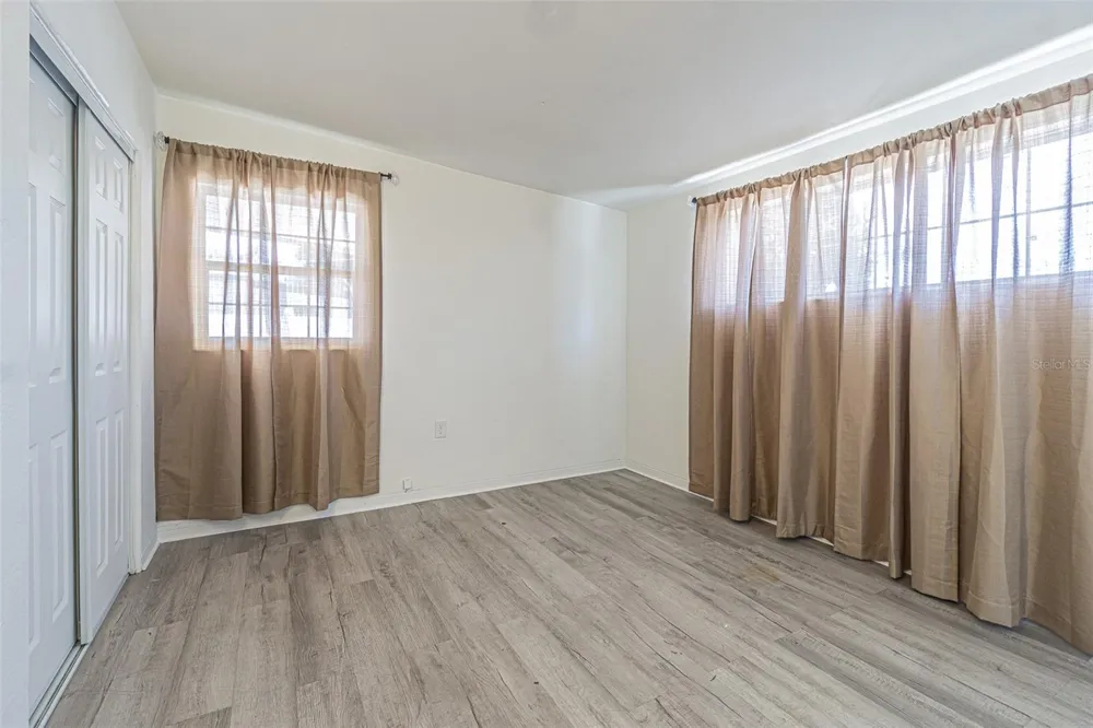 1627 28TH STREET St Petersburg, FL 33713