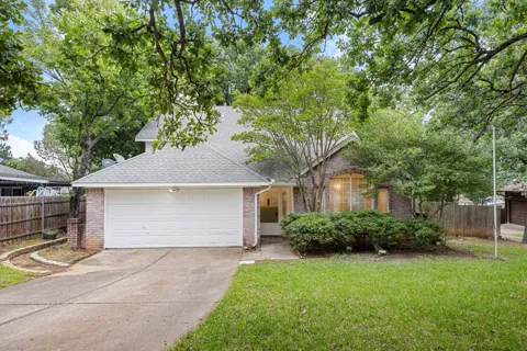3208 Hickory Court