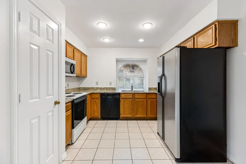 3208 Hickory Court Bedford, TX 76021