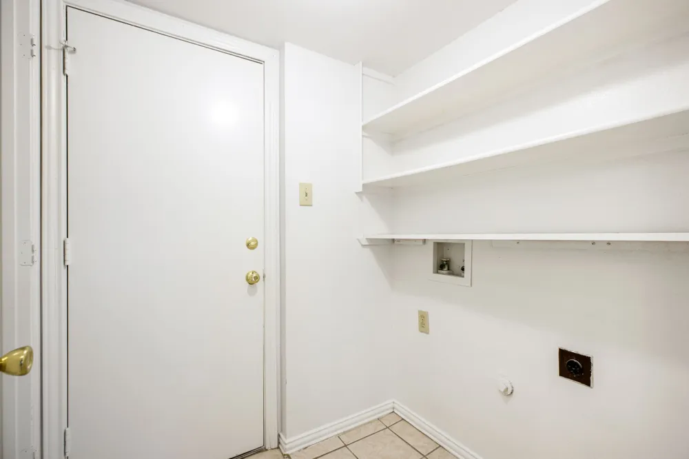 3208 Hickory Court Bedford, TX 76021