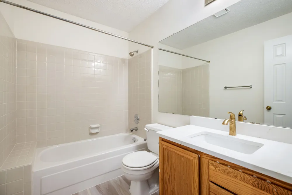 3208 Hickory Court Bedford, TX 76021