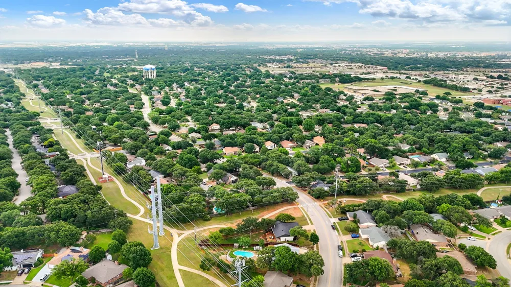 3208 Hickory Court Bedford, TX 76021