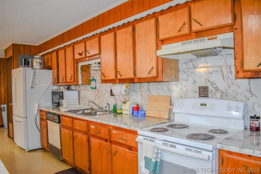 4447 E 1980 ROAD Fort Towson, OK 74735