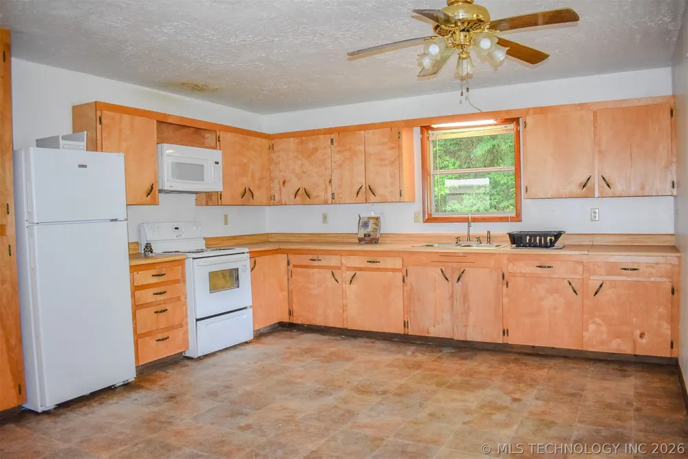 4447 E 1980 ROAD Fort Towson, OK 74735