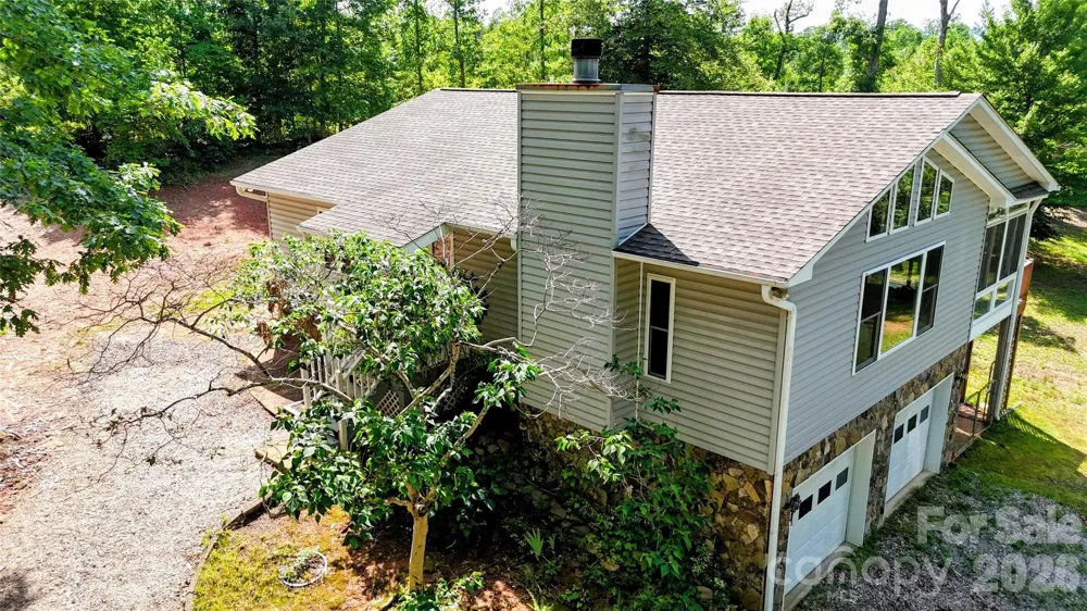 1943 Landrum Road Columbus, NC 28722