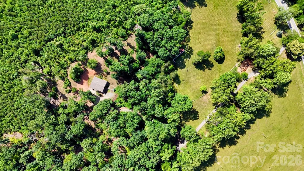 1943 Landrum Road Columbus, NC 28722