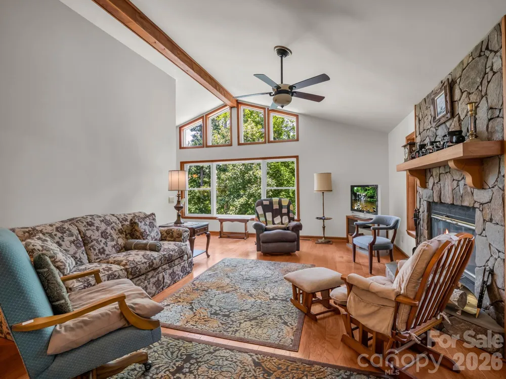 1943 Landrum Road Columbus, NC 28722