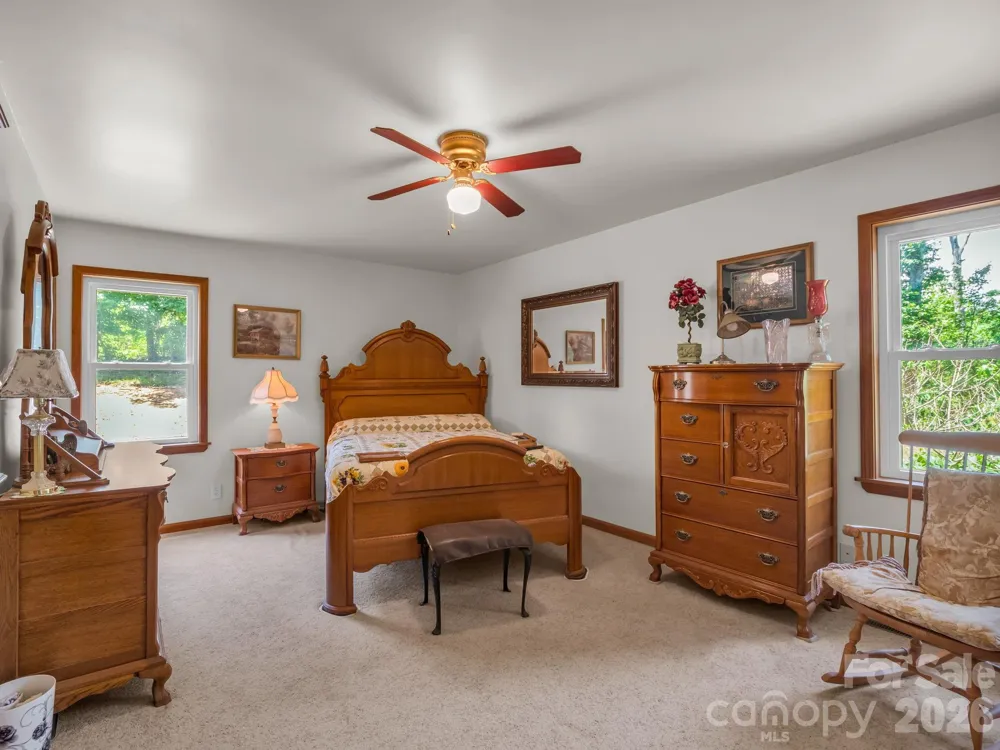 1943 Landrum Road Columbus, NC 28722
