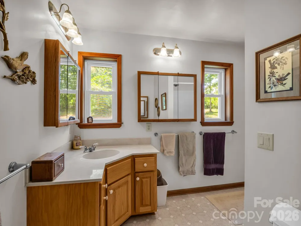 1943 Landrum Road Columbus, NC 28722