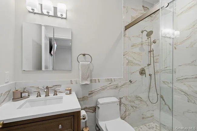 23 Woodbury Road Woodbury, NY 11797