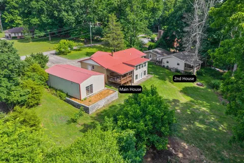 457 Lakeland Dr
