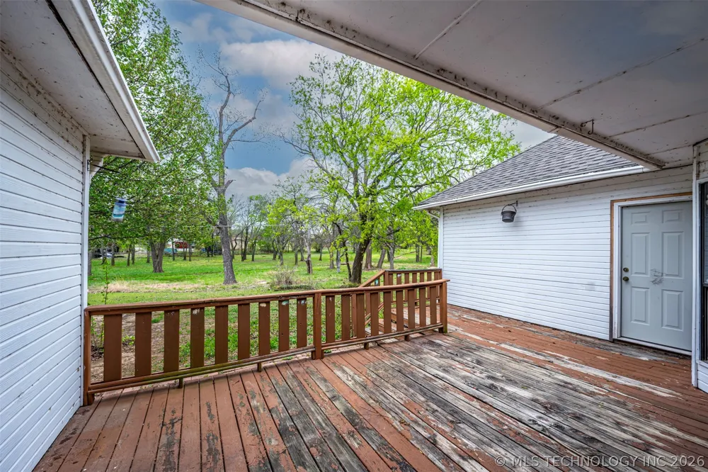 1726 Lakeview Drive Sulphur, OK 73086
