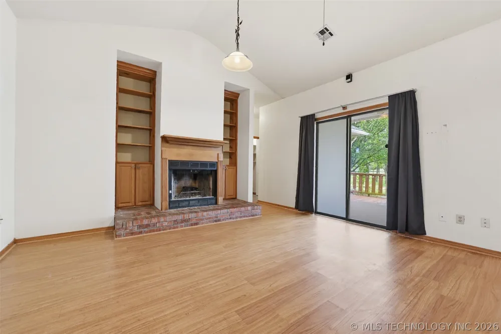 1726 Lakeview Drive Sulphur, OK 73086