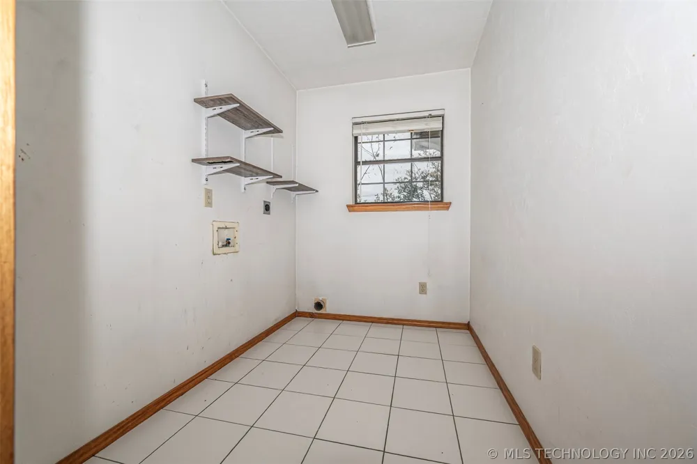 1726 Lakeview Drive Sulphur, OK 73086