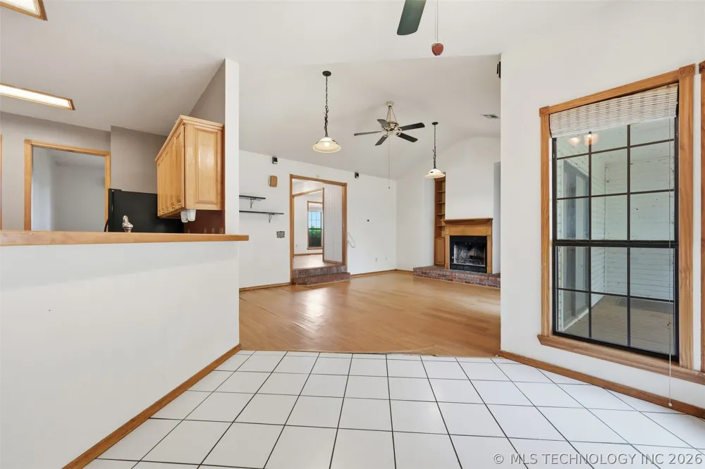 1726 Lakeview Drive Sulphur, OK 73086