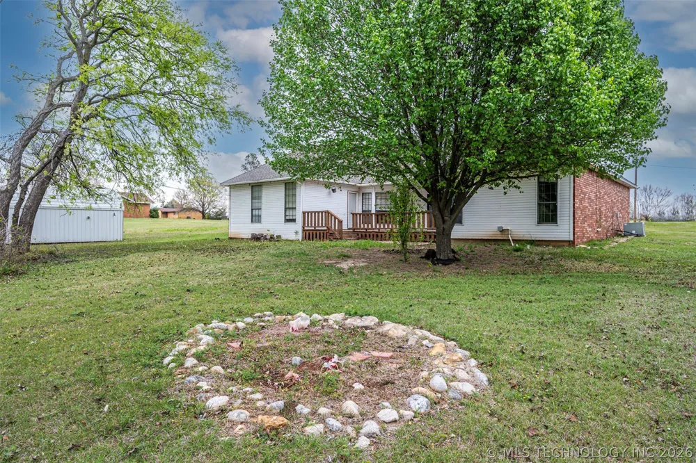 1726 Lakeview Drive Sulphur, OK 73086