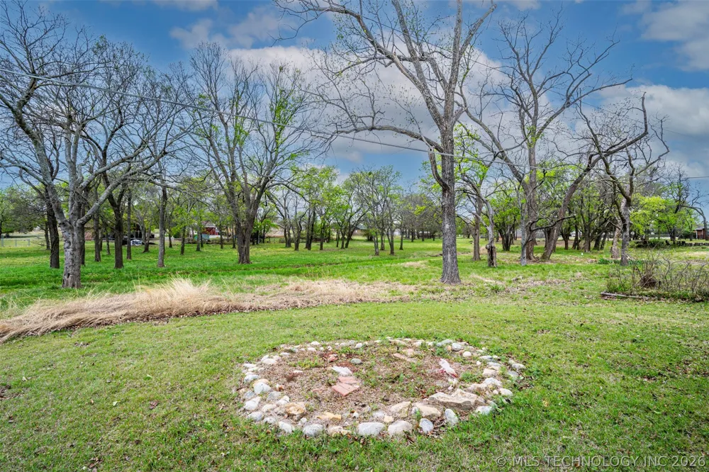1726 Lakeview Drive Sulphur, OK 73086