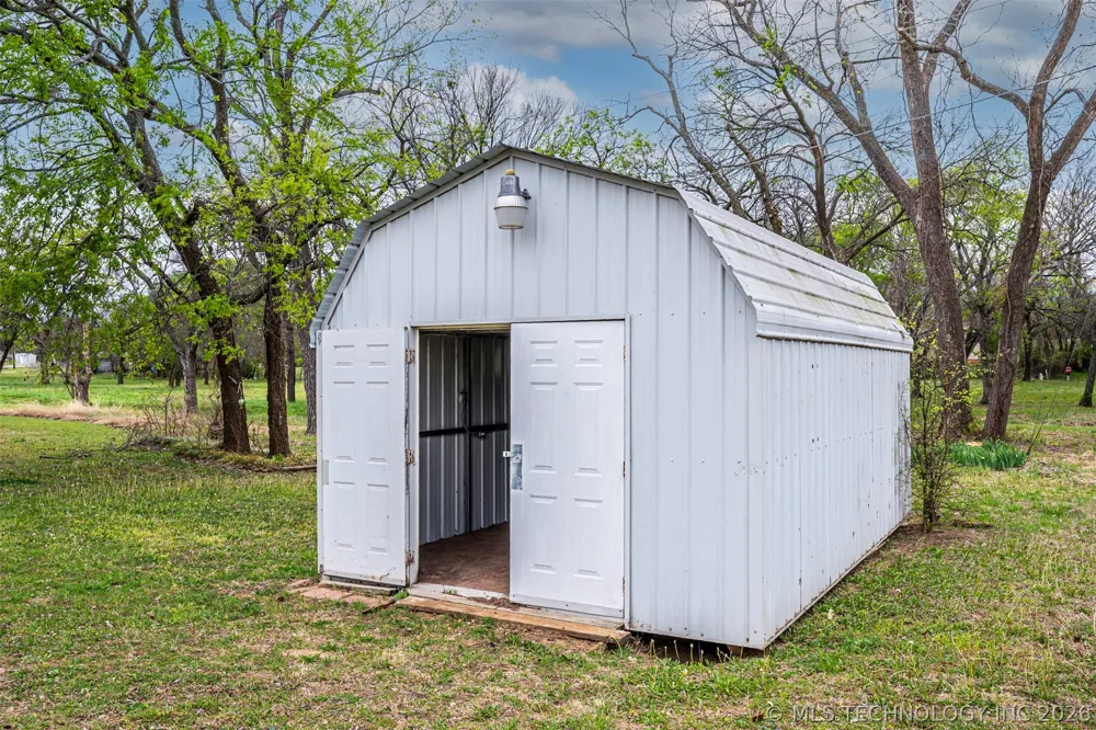 1726 Lakeview Drive Sulphur, OK 73086