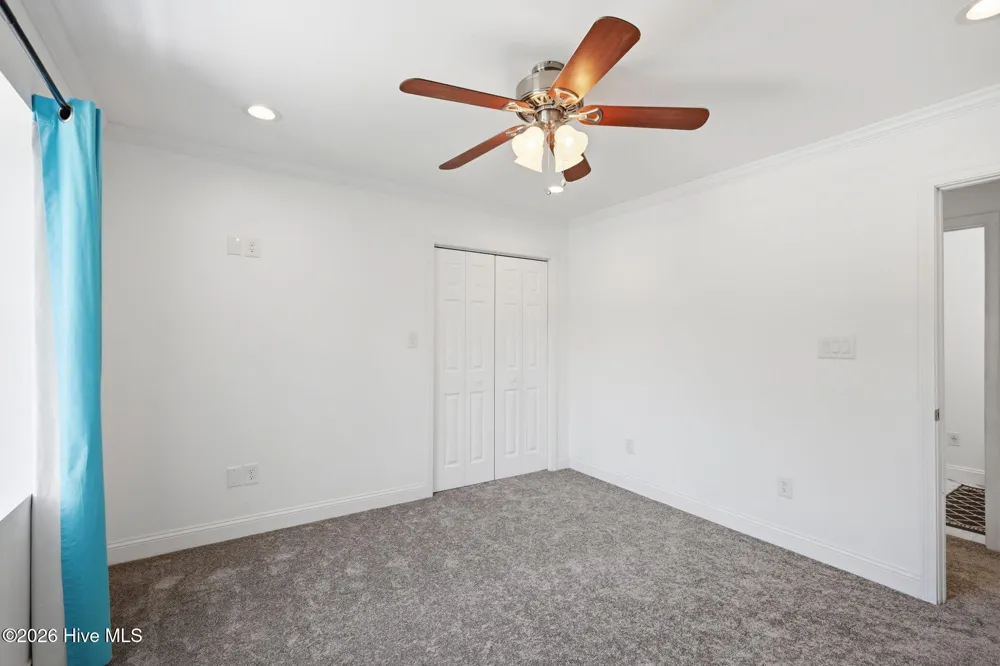 138 Yacht Club Drive Newport, NC 28570