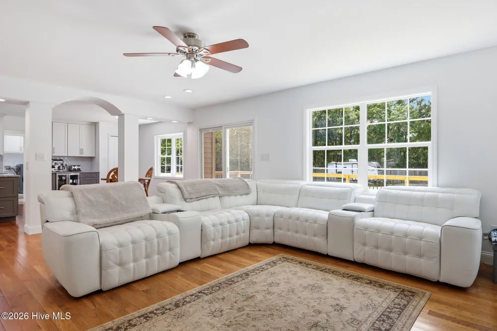 138 Yacht Club Drive Newport, NC 28570