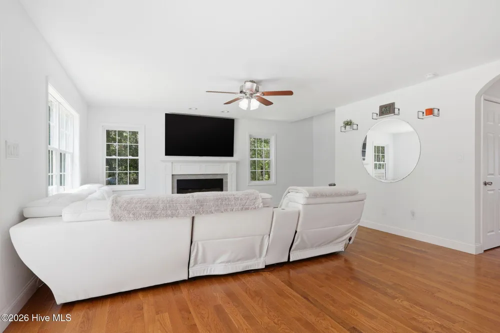 138 Yacht Club Drive Newport, NC 28570