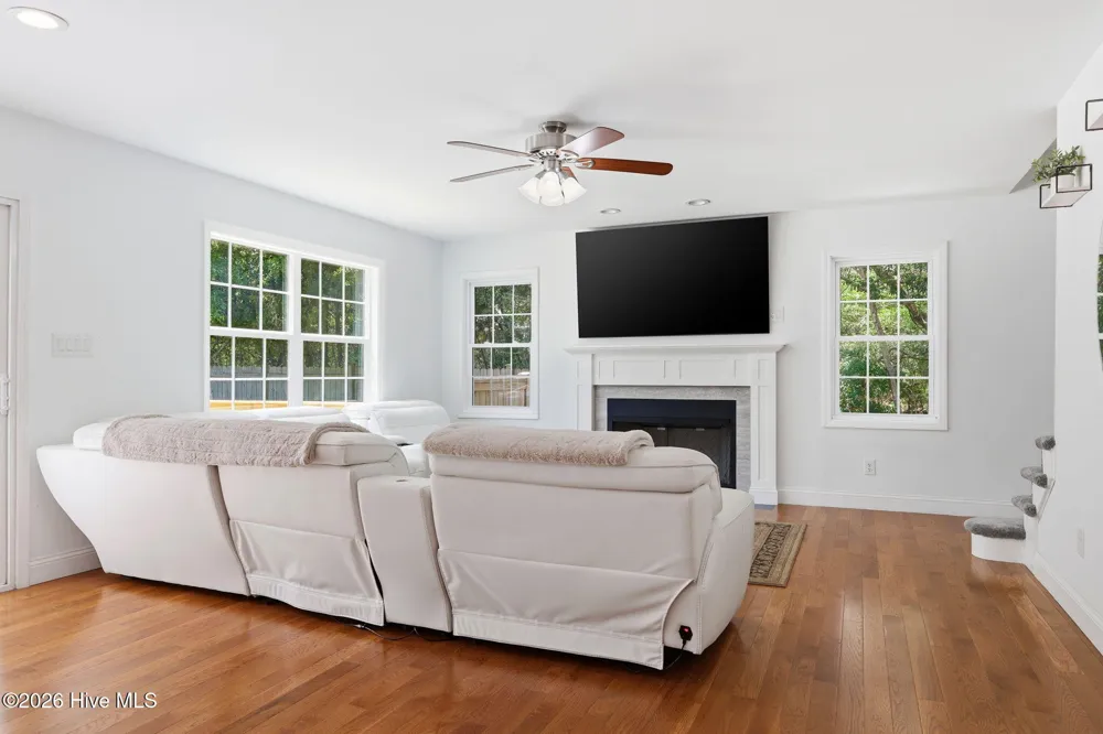 138 Yacht Club Drive Newport, NC 28570