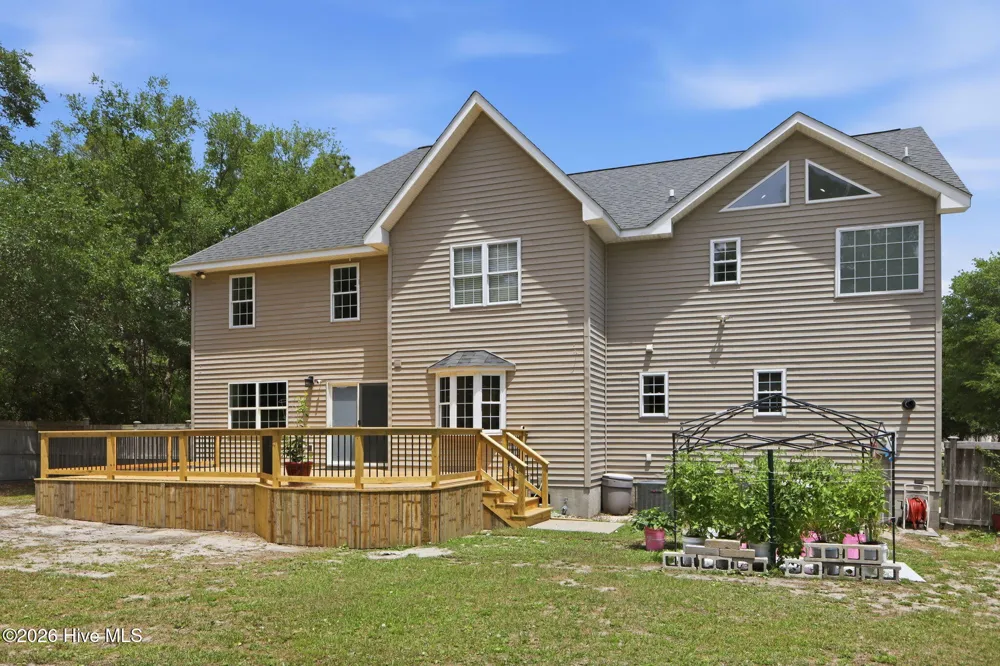 138 Yacht Club Drive Newport, NC 28570