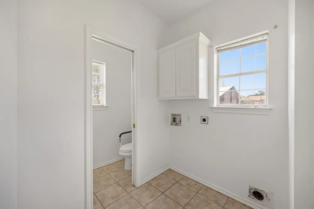 13091 Fm 344 W Bullard, TX 75757