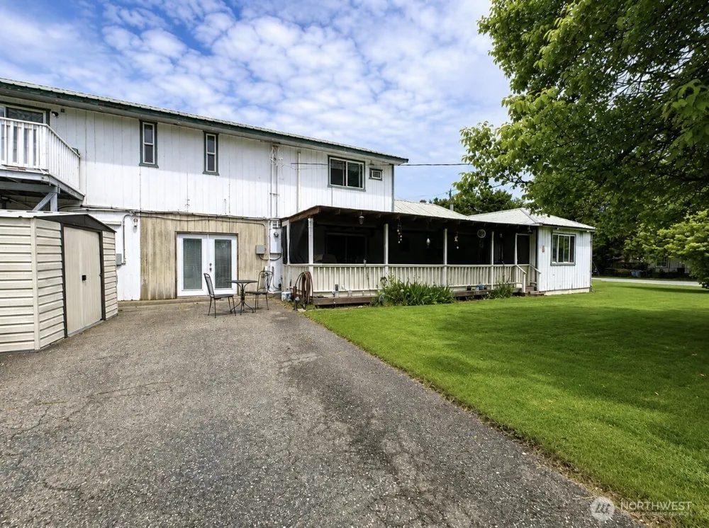 402 Juniper Street Oroville, WA 98844