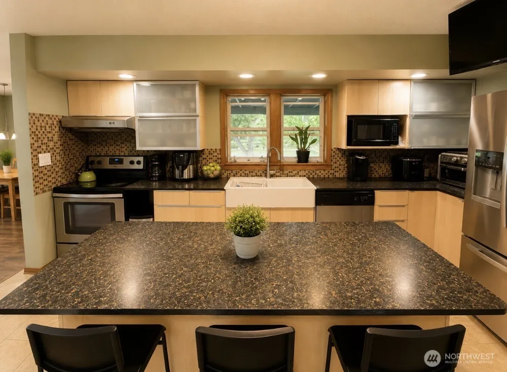402 Juniper Street Oroville, WA 98844