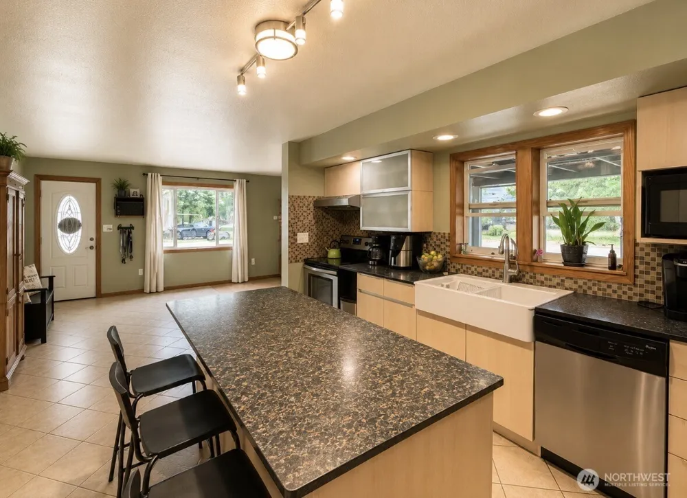 402 Juniper Street Oroville, WA 98844