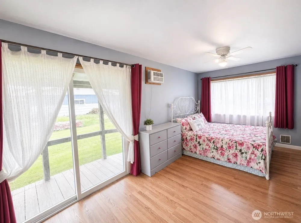 402 Juniper Street Oroville, WA 98844