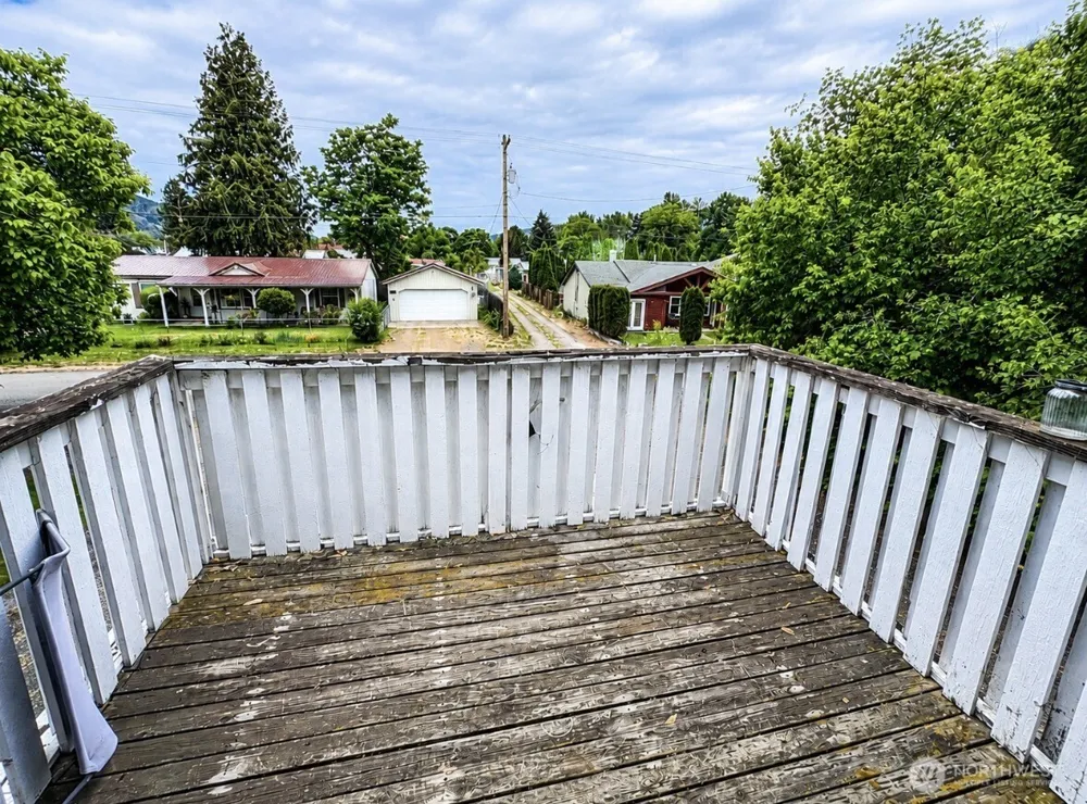 402 Juniper Street Oroville, WA 98844