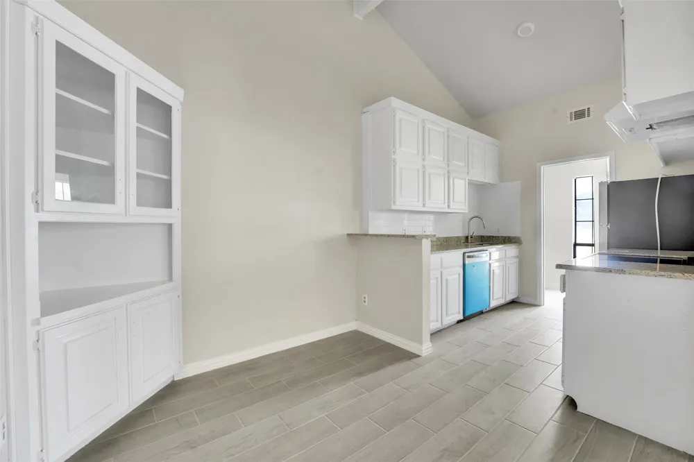 405 S Las Vegas Trail White Settlement, TX 76108