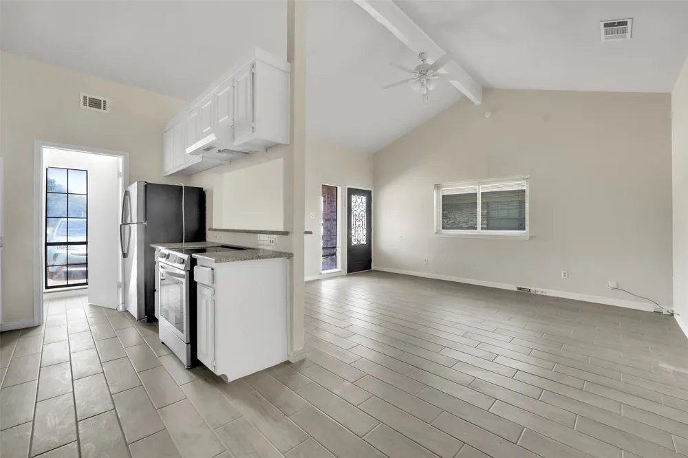 405 S Las Vegas Trail White Settlement, TX 76108