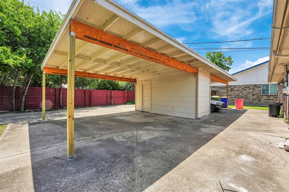 405 S Las Vegas Trail White Settlement, TX 76108