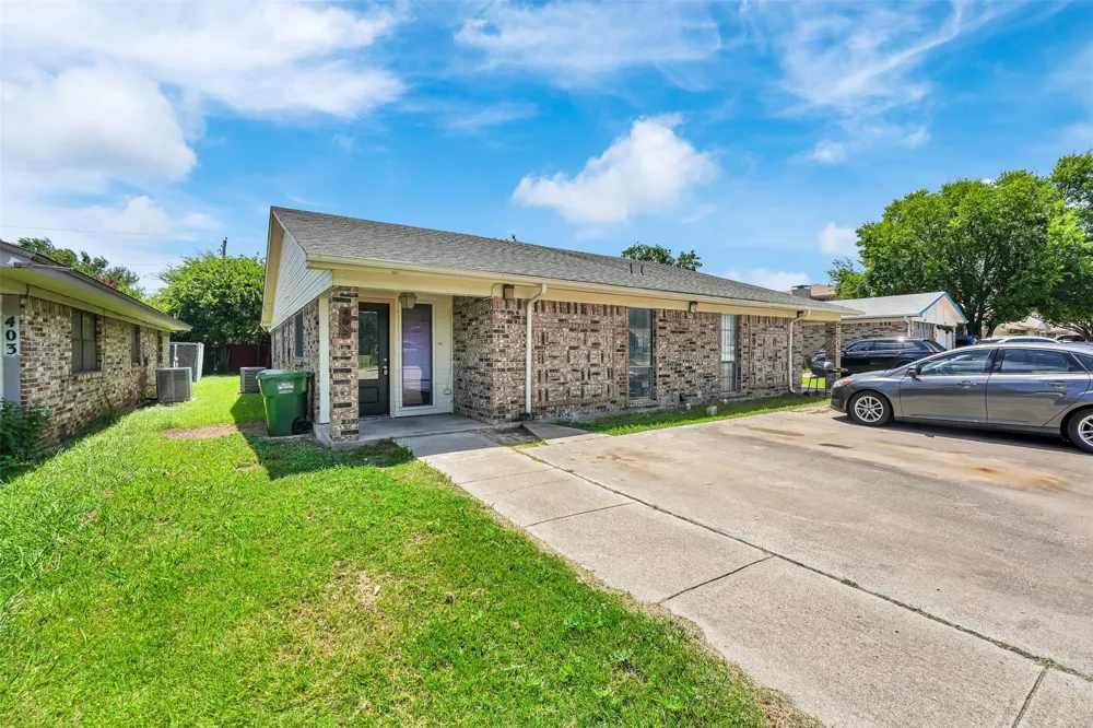 405 S Las Vegas Trail White Settlement, TX 76108