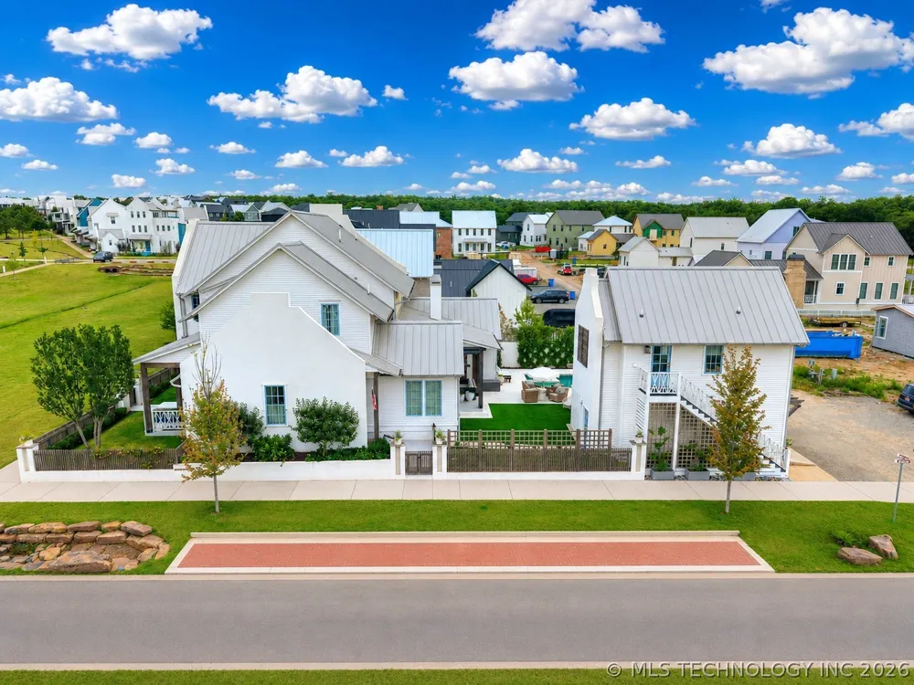 58 Center Lane Carlton Landing, OK 74432