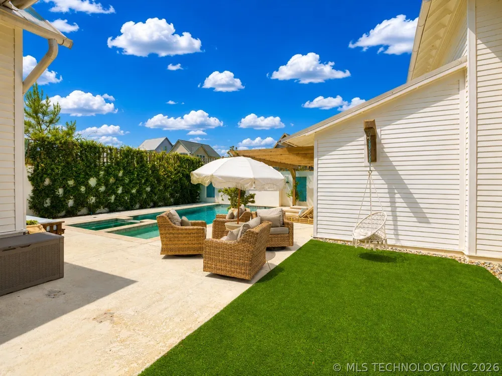 58 Center Lane Carlton Landing, OK 74432