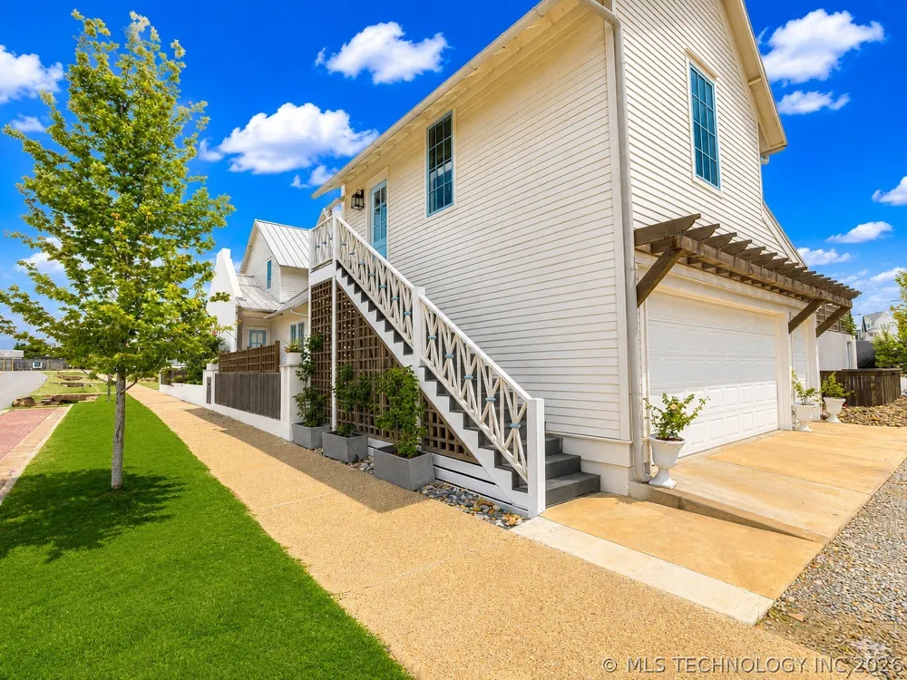 58 Center Lane Carlton Landing, OK 74432