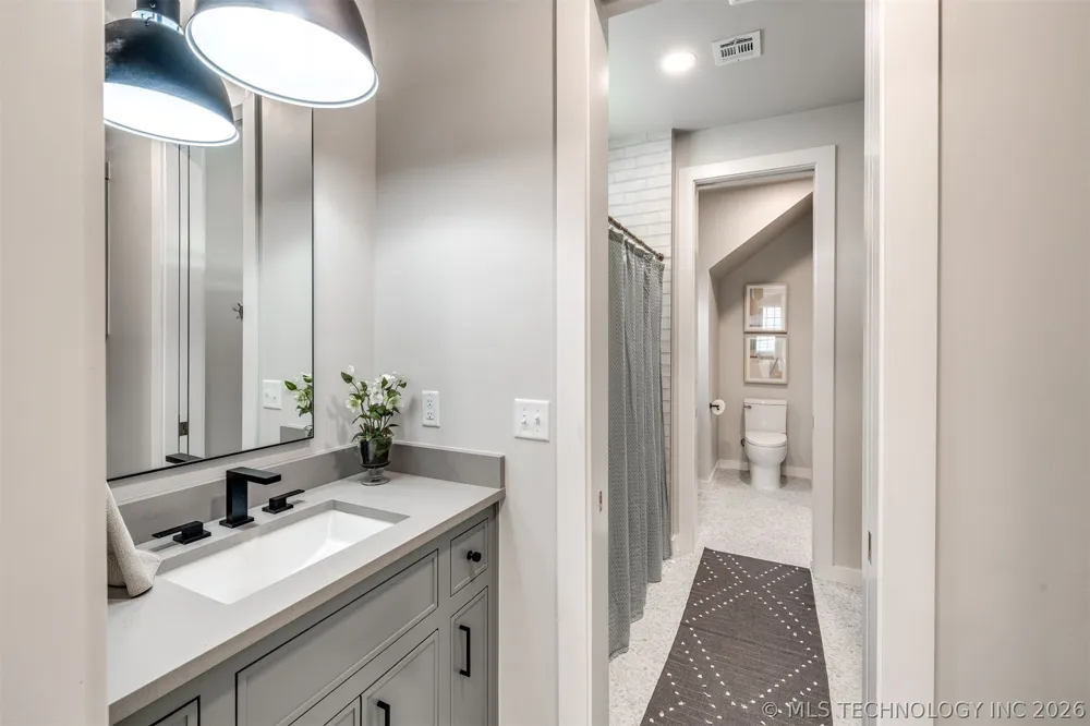 58 Center Lane Carlton Landing, OK 74432
