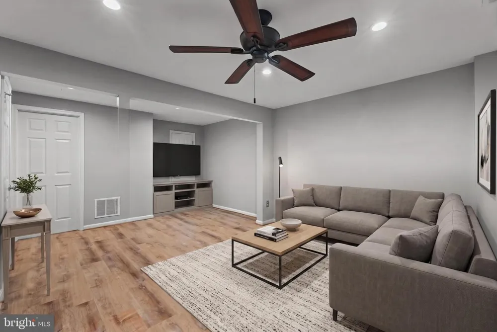 9029 ROUTE 29 Fairfax, VA 22031