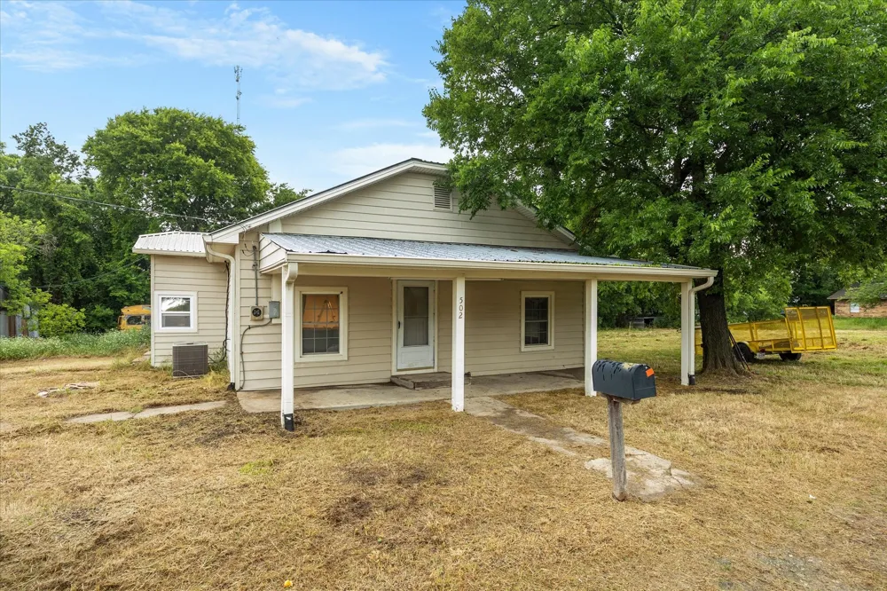 502 S Elm Street Celeste, TX 75423