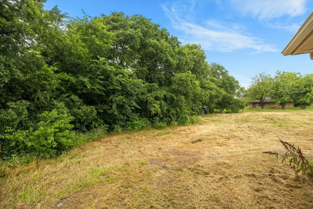 502 S Elm Street Celeste, TX 75423