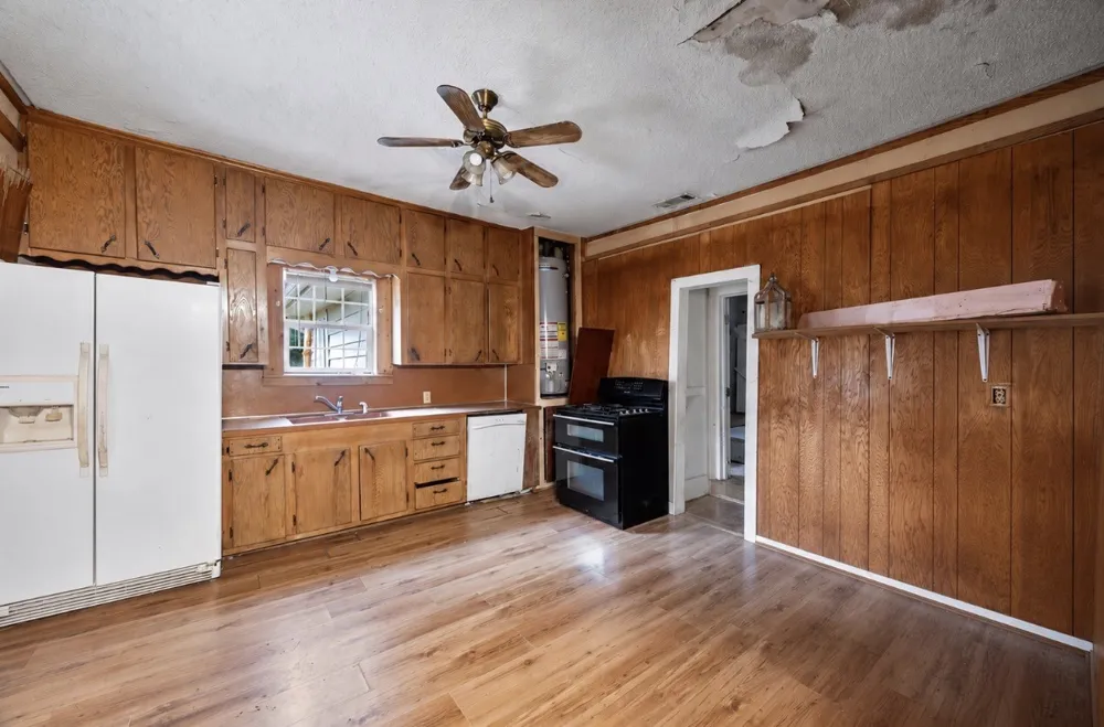 502 S Elm Street Celeste, TX 75423