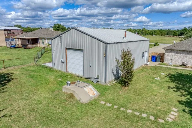 99 Catamaran Court Gordonville, TX 76245