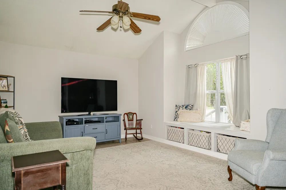 450 Biscayne Street Giddings, TX 78942